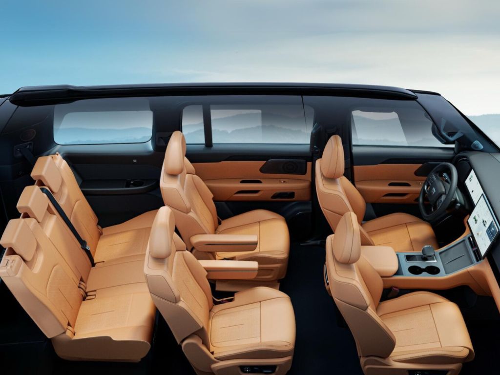 ROX (01) (7 seater ) 2024-2026